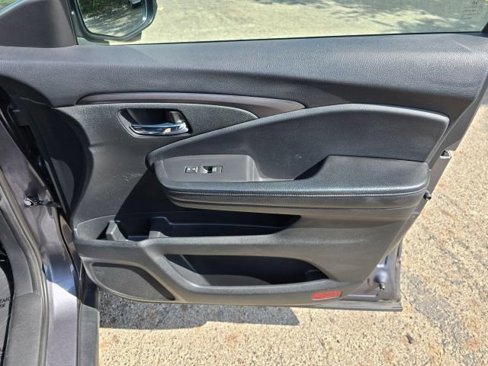 Used 2017 Honda Pilot EX-L image 17