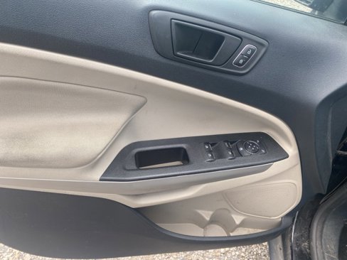 Used 2020 Ford EcoSport S image 17