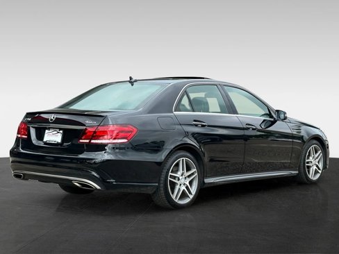 Used 2016 Mercedes-Benz E 350 4MATIC Sedan w/ Premium Package image 7