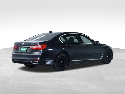 Used 2016 BMW 740i image 12