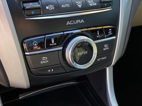 Used 2017 Acura TLX w/ Technology Package image 16