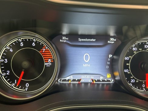 Used 2019 Jeep Cherokee Limited image 12