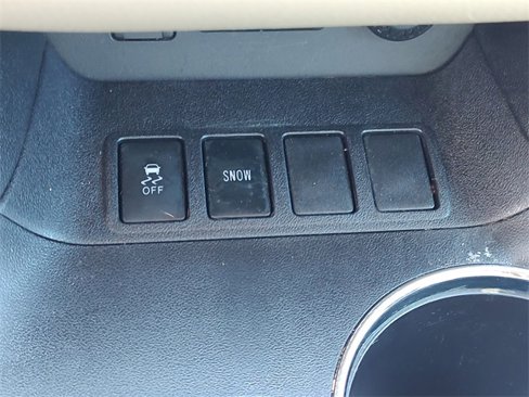 Used 2018 Toyota Highlander Plus image 20