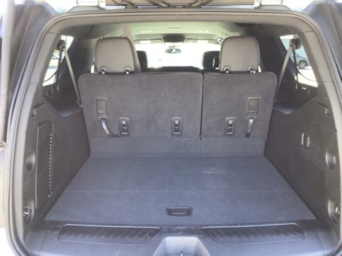Used 2023 GMC Yukon XL SLT image 7