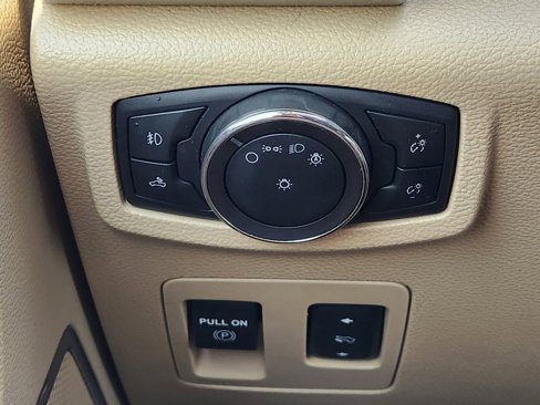 Used 2020 Ford F150 Lariat image 23