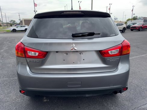 Used 2013 Mitsubishi Outlander Sport ES image 4