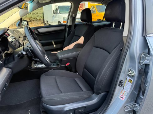 Used 2017 Subaru Legacy 2.5i Premium image 10