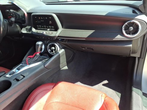 Used 2018 Chevrolet Camaro SS image 11