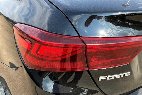 Certified 2023 Kia Forte LXS image 25