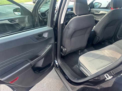 Used 2022 Ford Escape S image 21