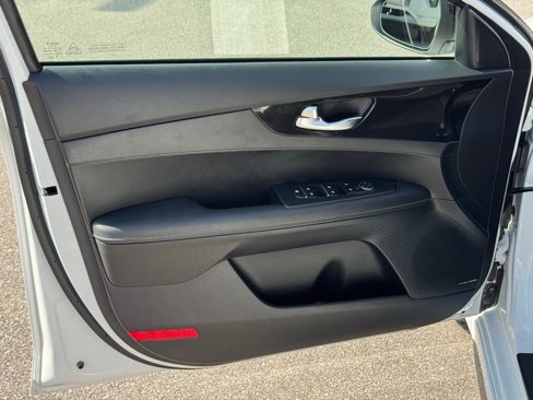 Used 2024 Kia Forte GT-Line w/ GT-Line Premium Package image 26