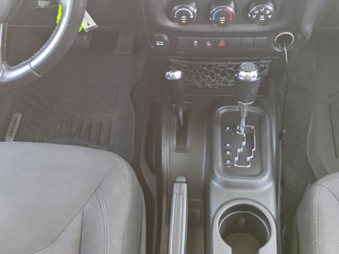 Used 2018 Jeep Wrangler Unlimited Sport w/ Connectivity Group image 20