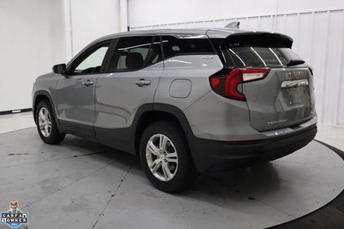 Used 2024 GMC Terrain SLE image 8