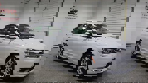 Used 2016 Chrysler 200 Limited image 6