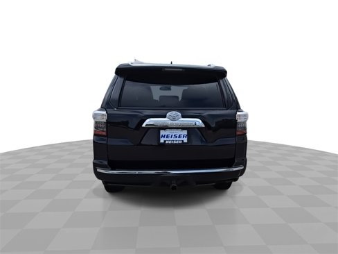Used 2015 Toyota 4Runner Limited image 7