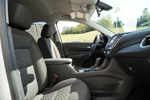 Used 2018 Chevrolet Equinox LT image 31