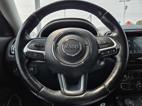 Used 2021 Jeep Compass Latitude image 17