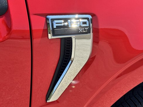 Used 2022 Ford F150 XLT image 8