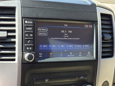 Used 2019 Nissan Frontier SV image 4
