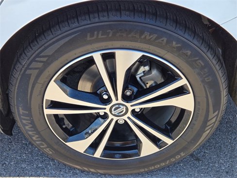 Used 2023 Nissan Sentra SV image 11