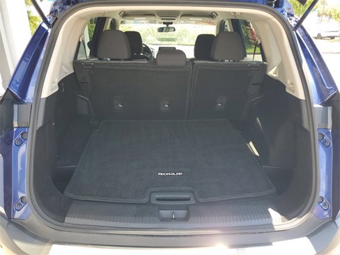 Certified 2022 Nissan Rogue SV image 6