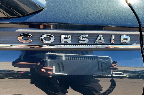 Used 2021 Lincoln Corsair Reserve w/ Equipment Group 201A image 8