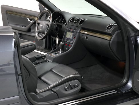 Used 2006 Audi S4 Cabriolet image 16