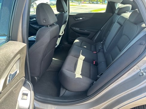 Used 2023 Chevrolet Malibu LT image 19