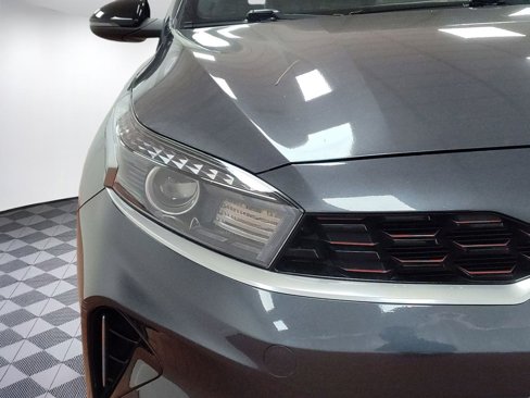 Used 2023 Kia Forte GT-Line w/ GT-Line Premium Package image 9