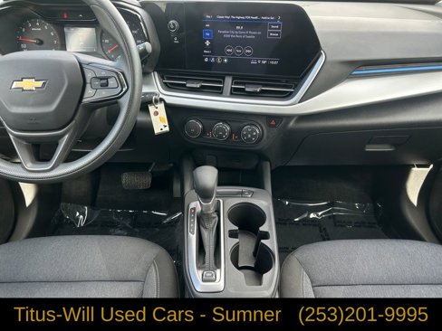 Used 2024 Chevrolet Trax LS w/ LS Convenience Package image 12