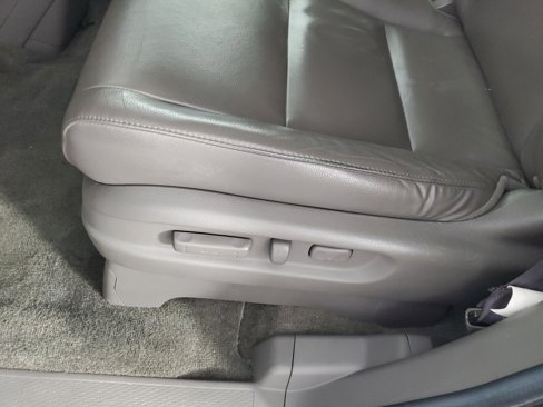 Used 2013 Honda Odyssey Touring Elite image 31