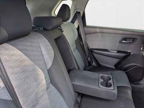 Used 2023 Nissan Rogue SV image 19