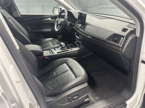 Used 2021 Audi Q5 2.0T Premium Plus w/ Premium Plus Package image 11