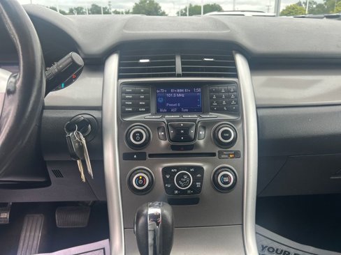Used 2013 Ford Edge SEL image 21
