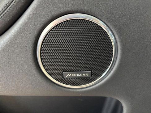 New 2025 Land Rover Discovery Sport S image 30