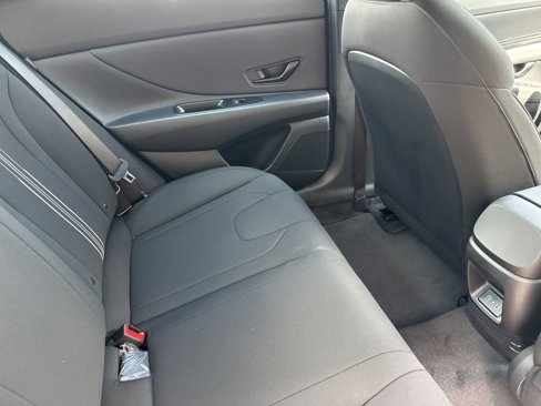 New 2025 Hyundai Elantra Sport image 14