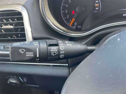 Used 2019 Jeep Grand Cherokee Limited image 24