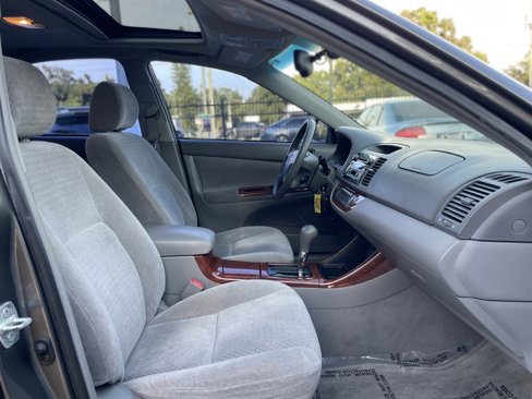 Used 2002 Toyota Camry XLE image 23