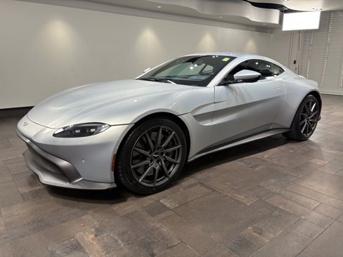 Used 2019 Aston Martin V8 Vantage Coupe image 26