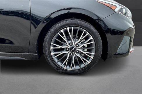 Used 2023 Kia Forte GT-Line w/ GT-Line Premium Package image 8