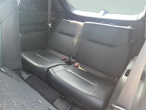Used 2023 Mitsubishi Outlander SE image 17