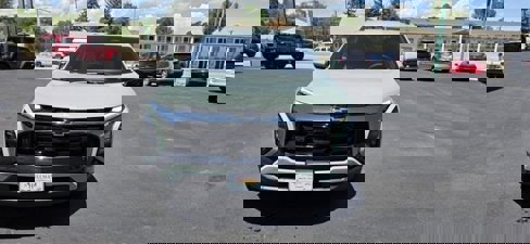 New 2026 Chevrolet Equinox ACTIV w/ Convenience Package III image 2