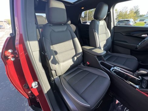 Certified 2022 Chevrolet TrailBlazer RS w/ Sun and Liftgate Package image 27