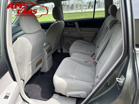 Used 2013 Toyota Highlander Plus image 12