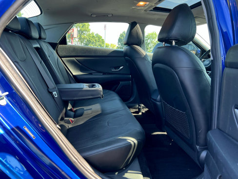 Used 2021 Hyundai Elantra Limited image 52