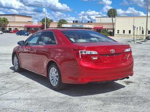 Used 2012 Toyota Camry LE image 5