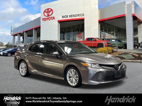 Used 2019 Toyota Camry XLE image 1
