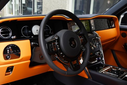 New 2025 Rolls-Royce Cullinan image 13