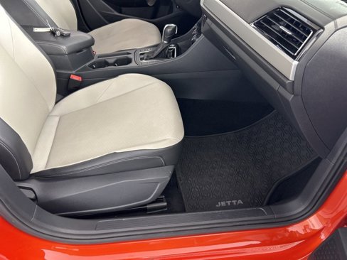 Used 2019 Volkswagen Jetta R-Line image 30