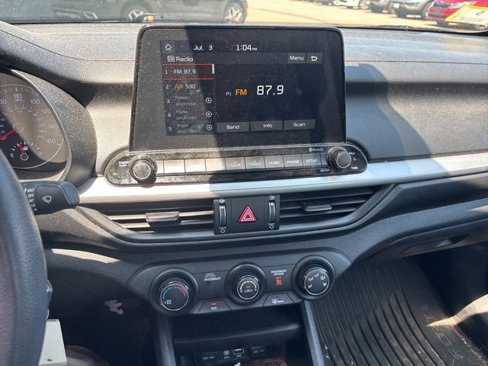 Certified 2021 Kia Forte LXS image 8